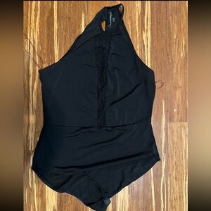 Black One-Shoulder Bodysuit